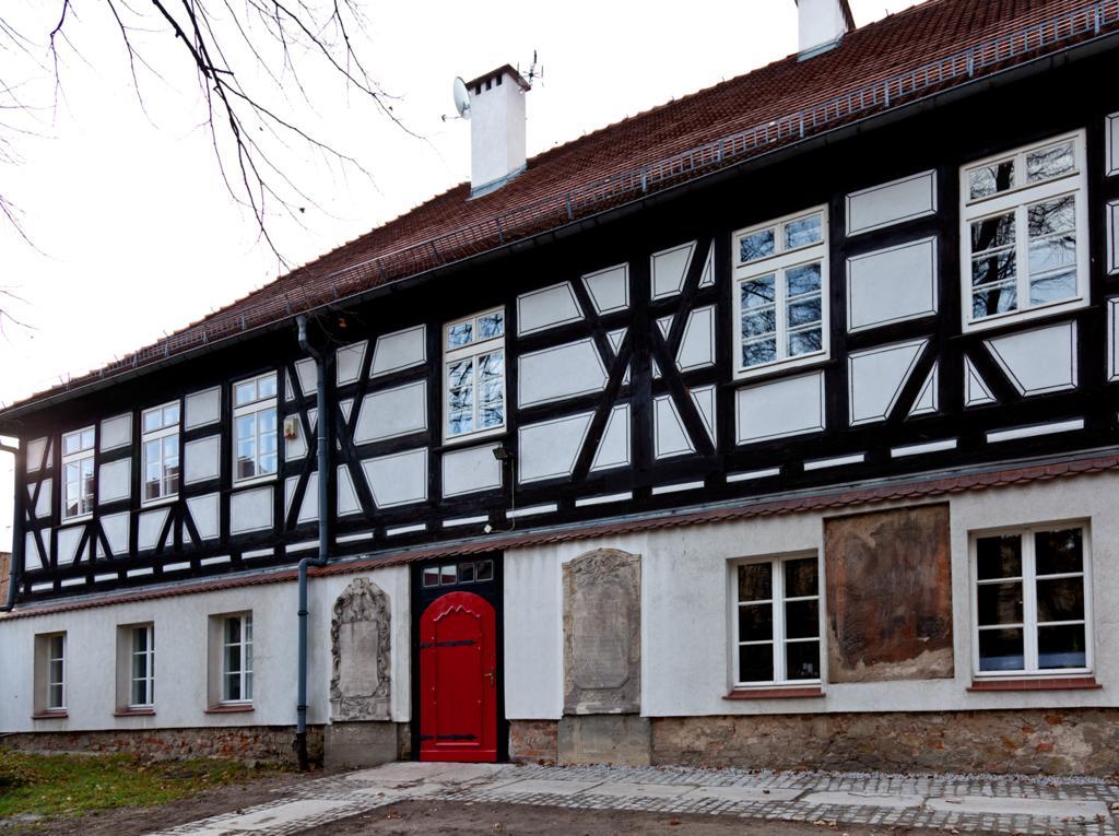 Barokowy Zakatek Bed & Breakfast Swidnica  Exterior photo